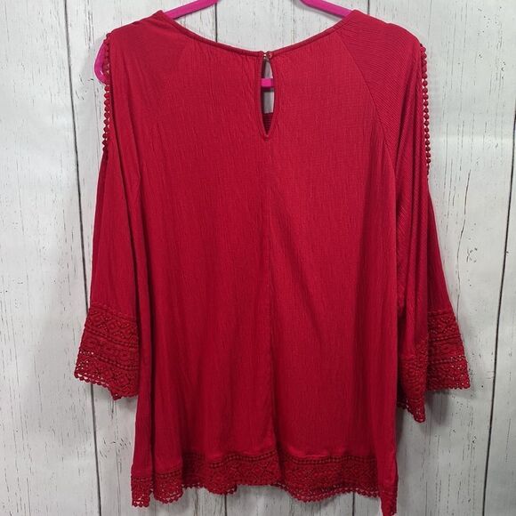 Peter Nygard Red Crochet Embroidered Slit Flared Sleeve Round Neck Blouse - Picture 16 of 16